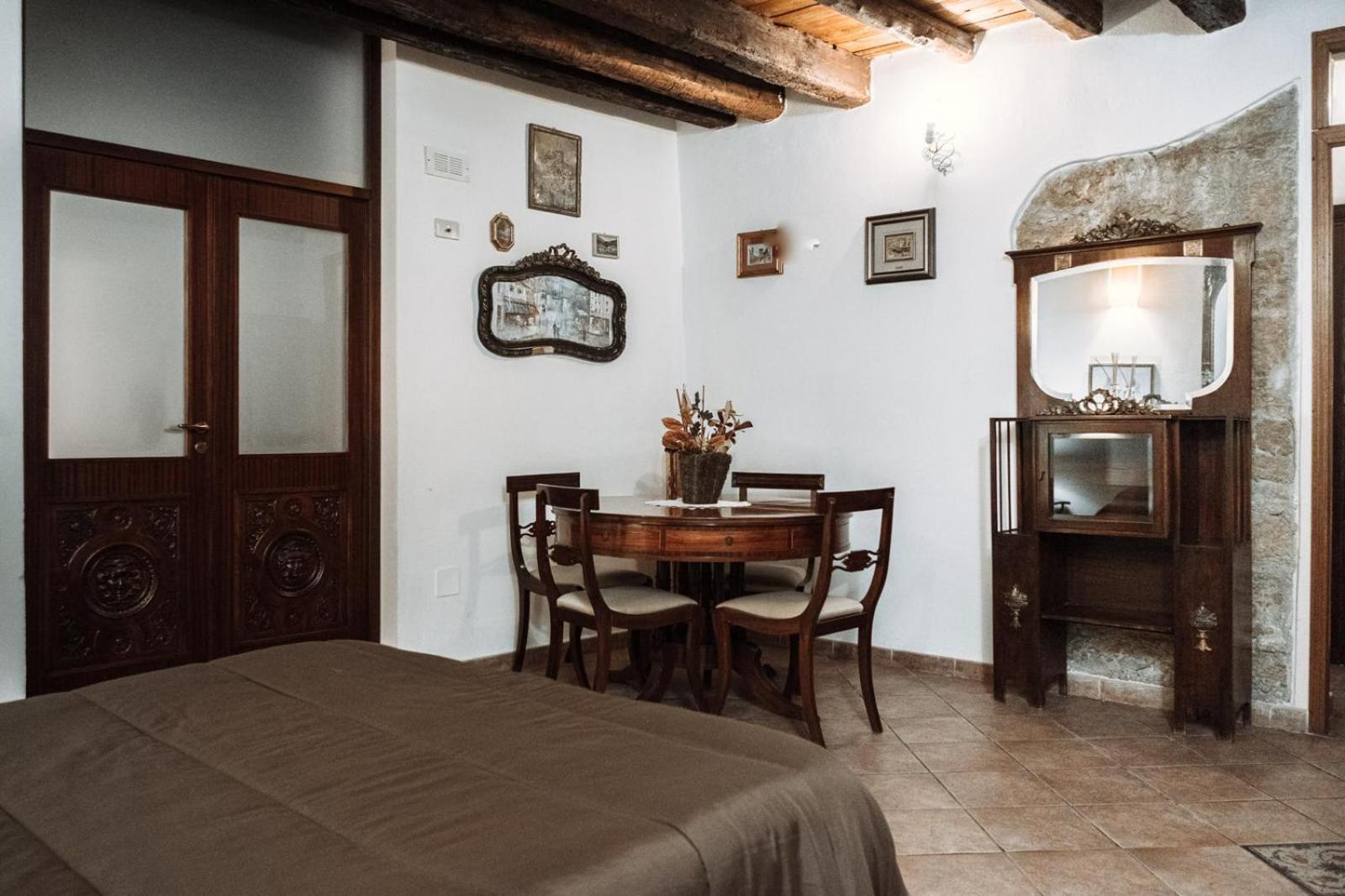 Filippo'S Holiday House Hotell Palermo Eksteriør bilde
